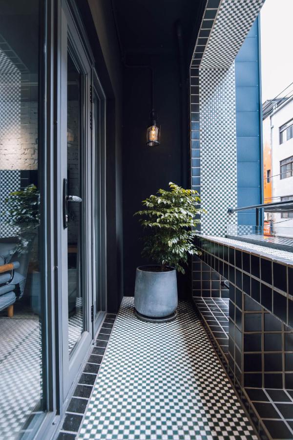 Drizzle Inn Кийлунг Екстериор снимка